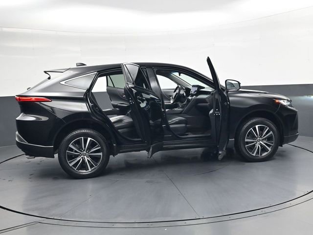 Used 2023 Toyota Venza LE image 40