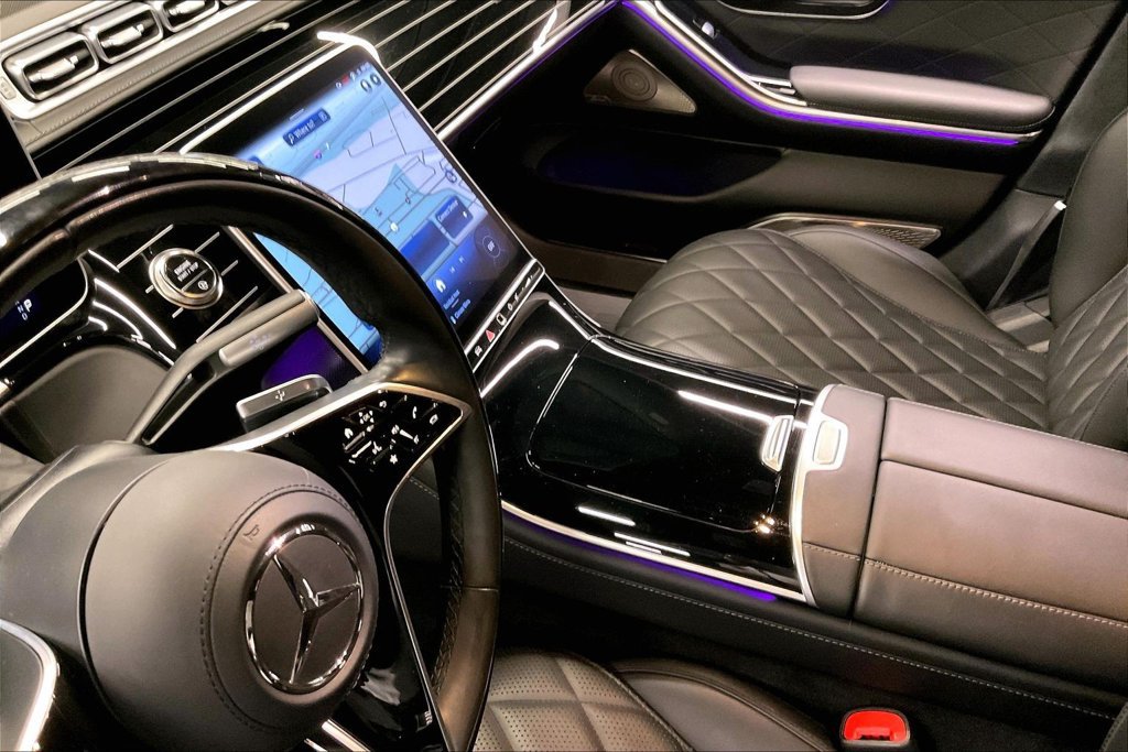 Used 2025 Mercedes-Benz S 580 4MATIC Sedan image 12