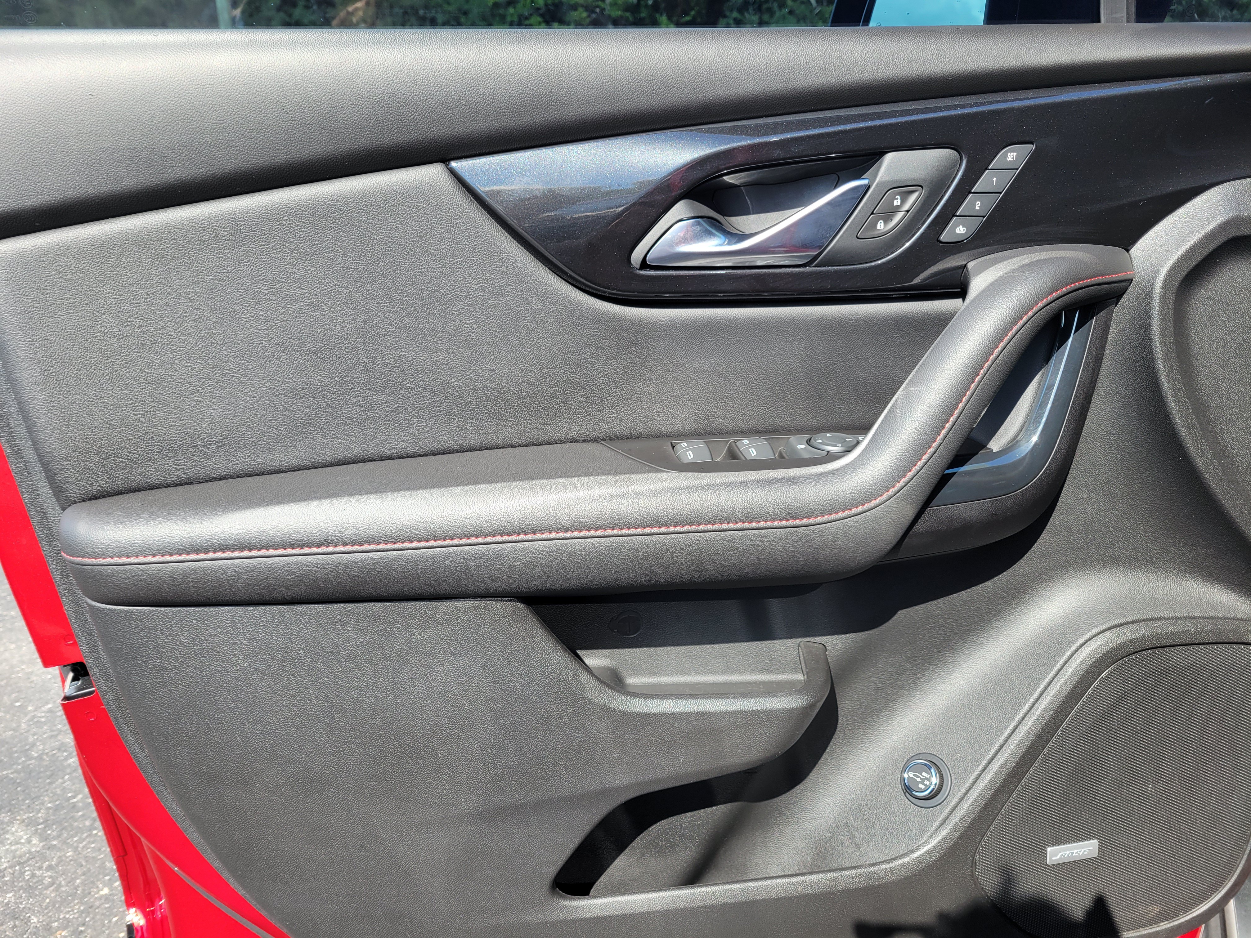 Certified 2021 Chevrolet Blazer RS w/ Enhanced Convenience Package FWD image 30
