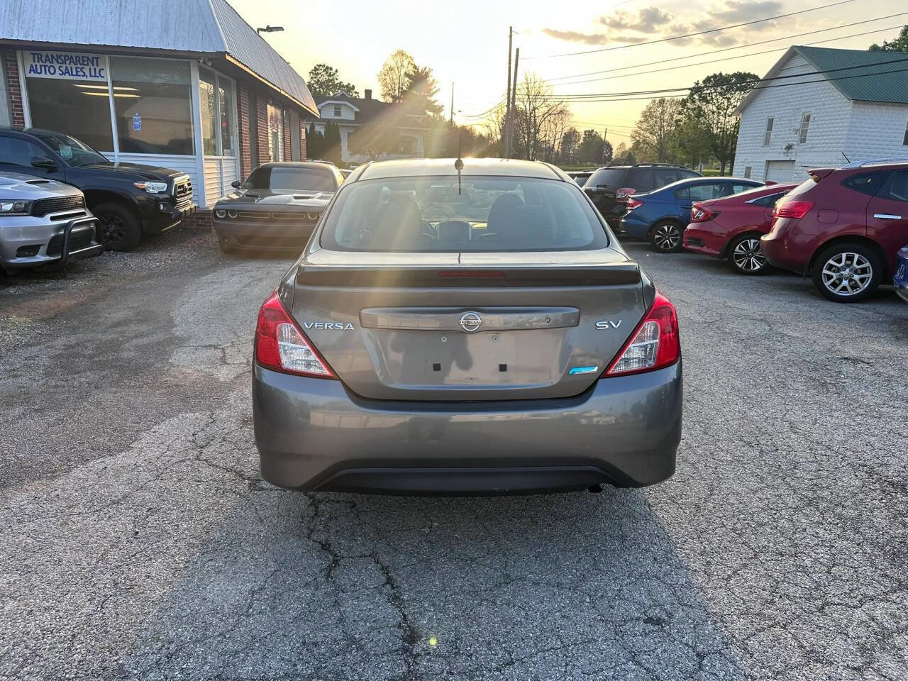 Used 2016 Nissan Versa SV w/ SV Appearance Package FWD image 7