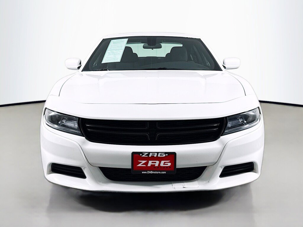 Used 2019 Dodge Charger SXT image 8