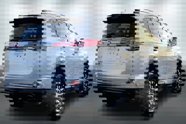 Used 2017 Toyota RAV4 LE image 12