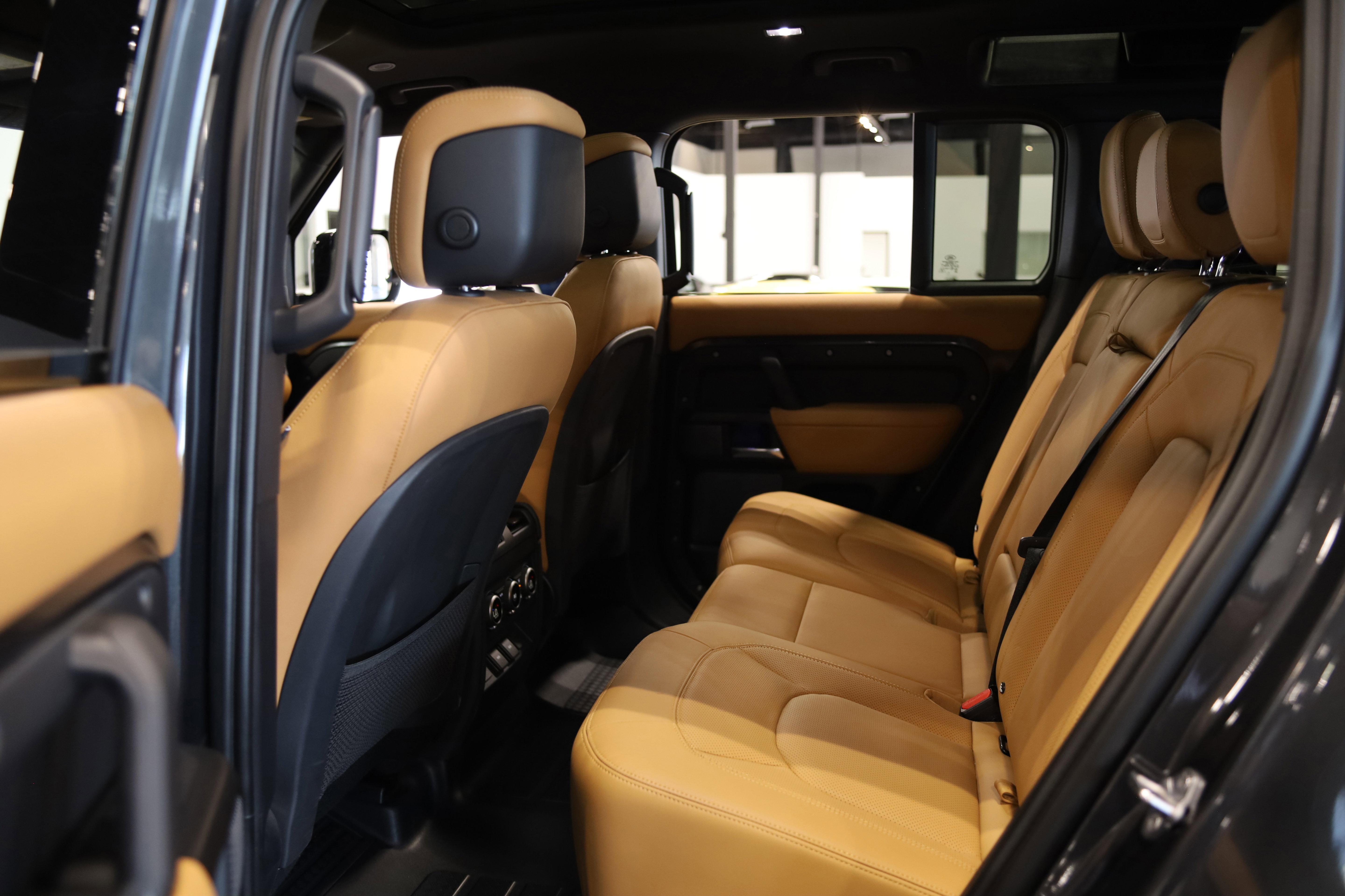 Used 2023 Land Rover Defender 110 Carpathian Edition AWD/4WD image 37