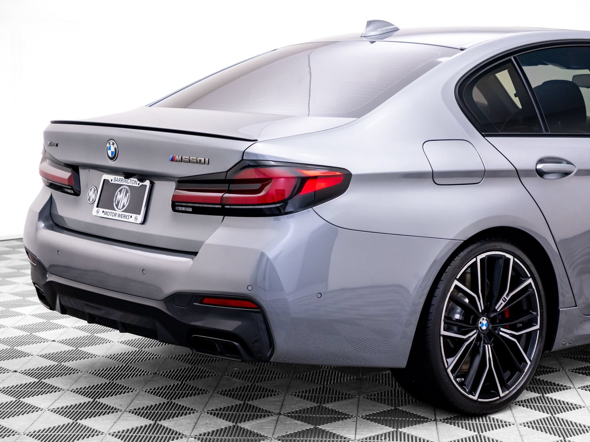 Certified 2023 BMW M550i xDrive w/ Executive Package AWD/4WD image 37