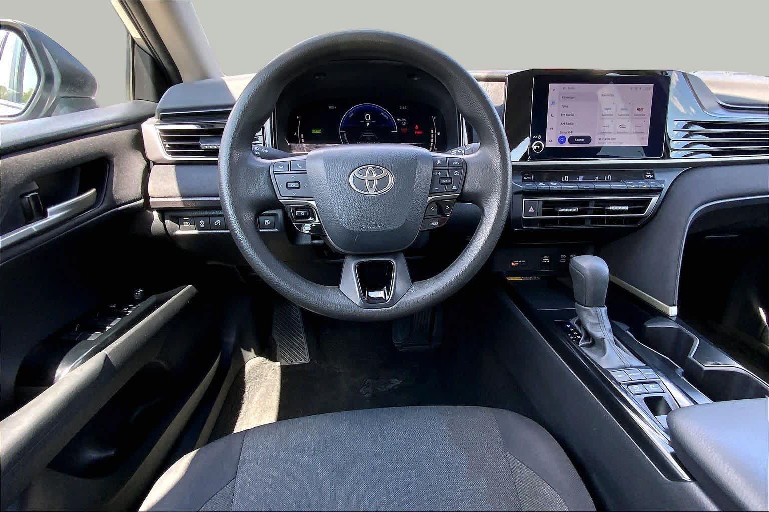 Used 2025 Toyota Camry LE FWD image 6