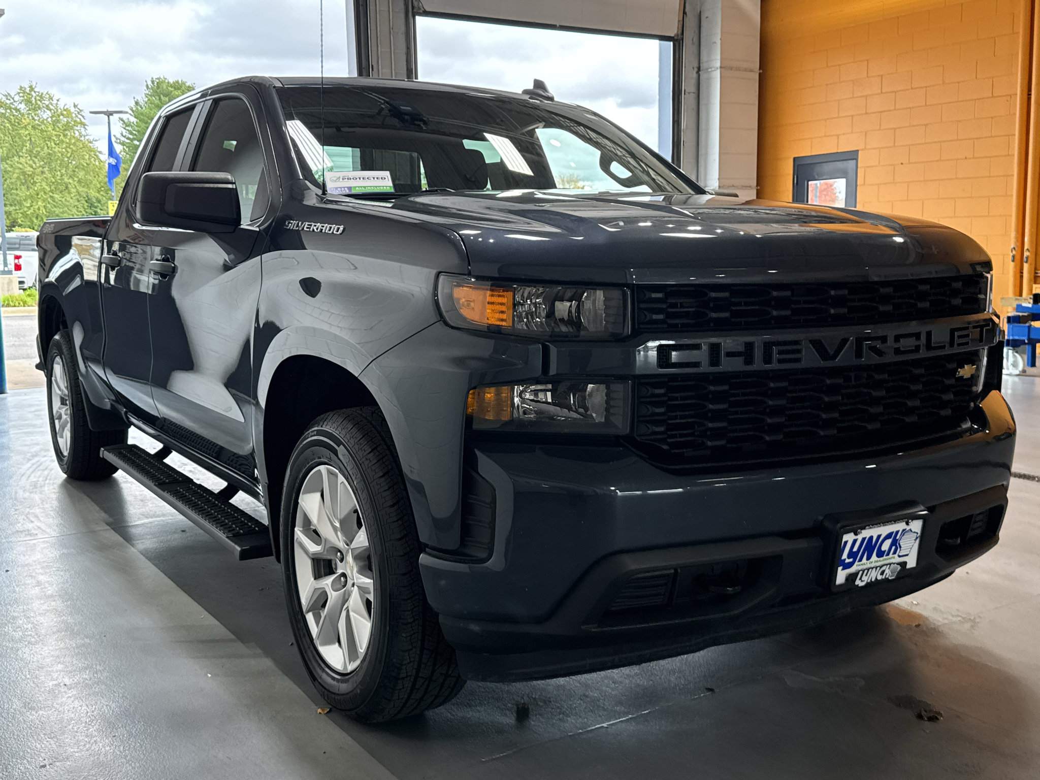 Used 2022 Chevrolet Silverado 1500 Custom AWD/4WD image 8
