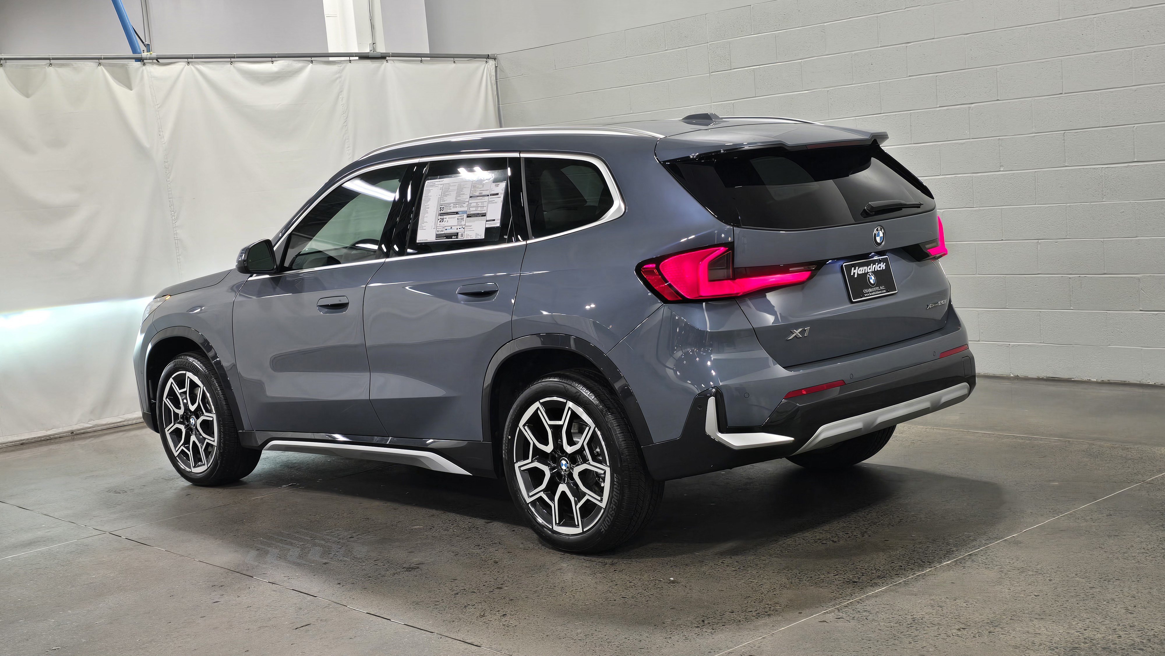 Used 2026 BMW X1 xDrive28i w/ Convenience Package AWD/4WD image 6