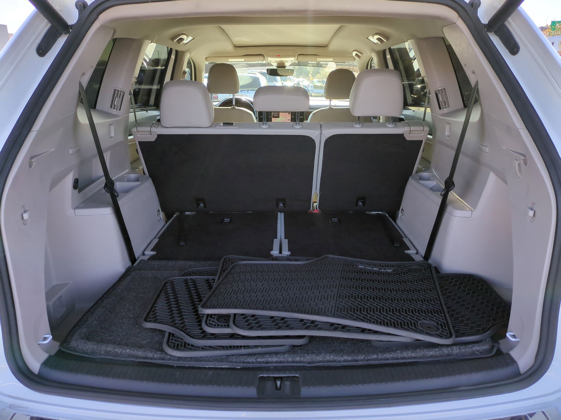 Used 2019 Volkswagen Atlas SEL R-Line image 30