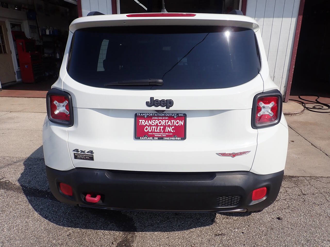 Used 2016 Jeep Renegade Trailhawk w/ Cold Weather Group image 20