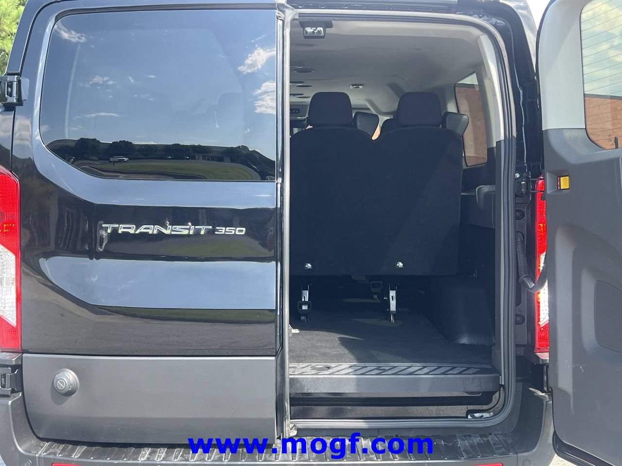 Used 2024 Ford Transit 350 XLT RWD image 18