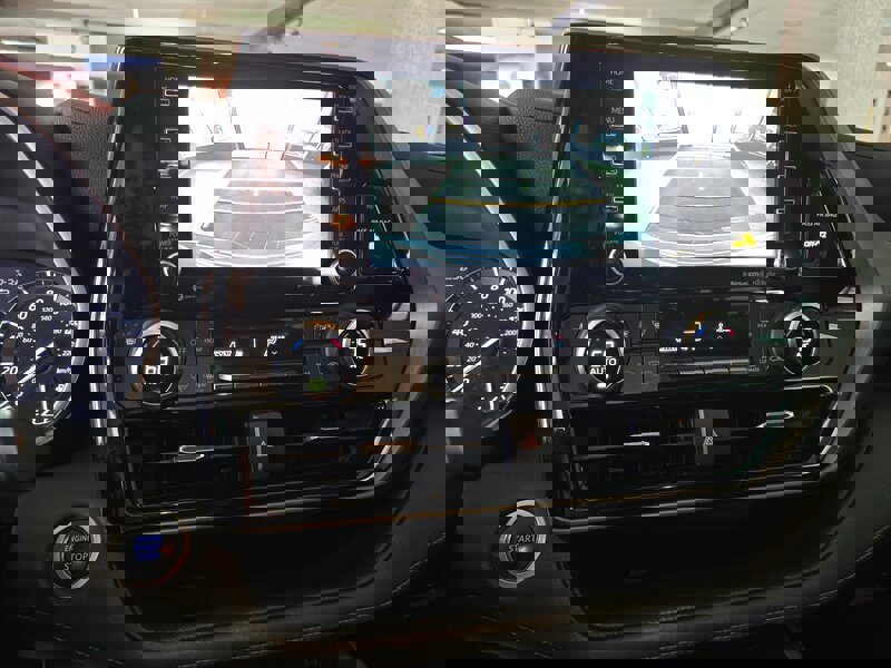 Used 2021 Toyota Highlander XLE image 25