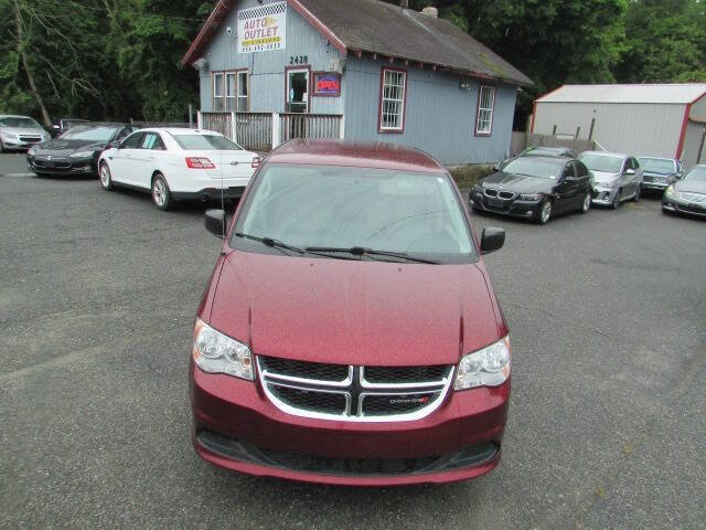 Used 2018 Dodge Grand Caravan SE w/ UConnect Hands-Free Group FWD image 3