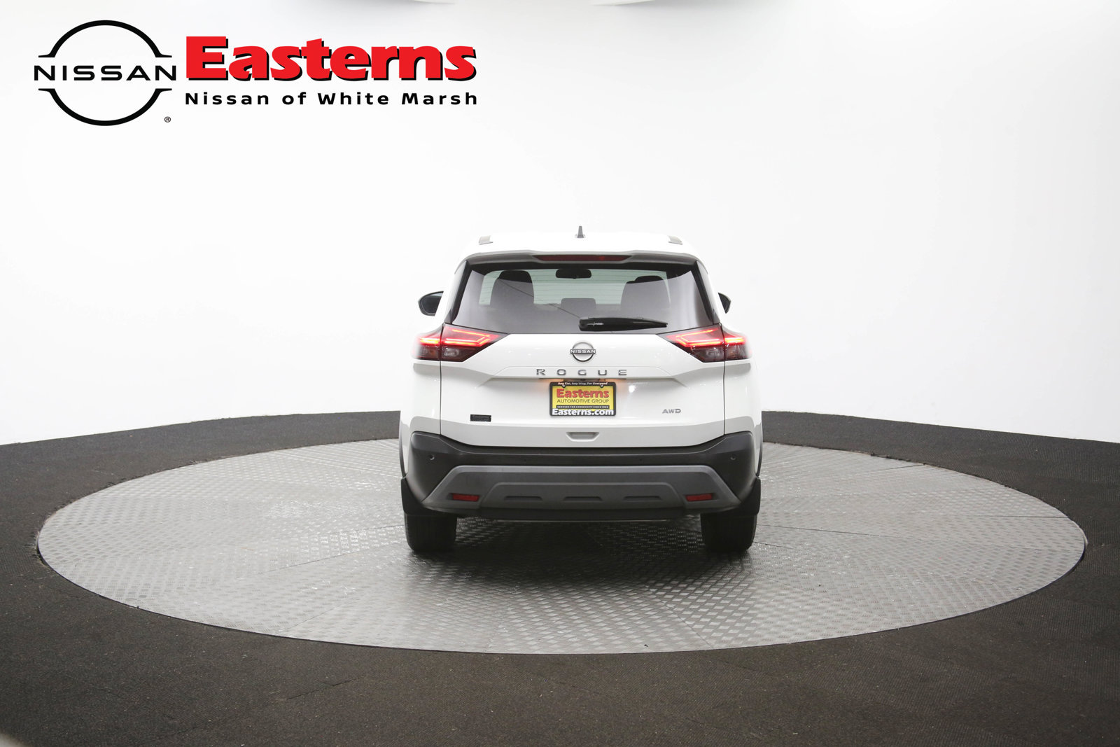 Used 2023 Nissan Rogue S AWD/4WD image 33