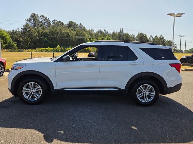 Used 2020 Ford Explorer XLT w/ Equipment Group 202A AWD/4WD image 4