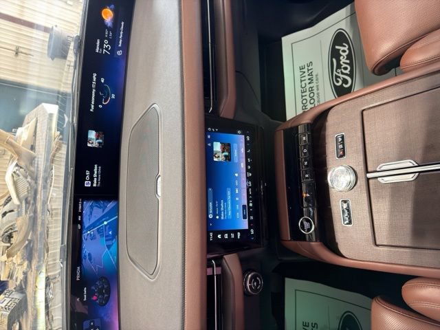 Used 2025 Lincoln Navigator L Reserve AWD/4WD image 35