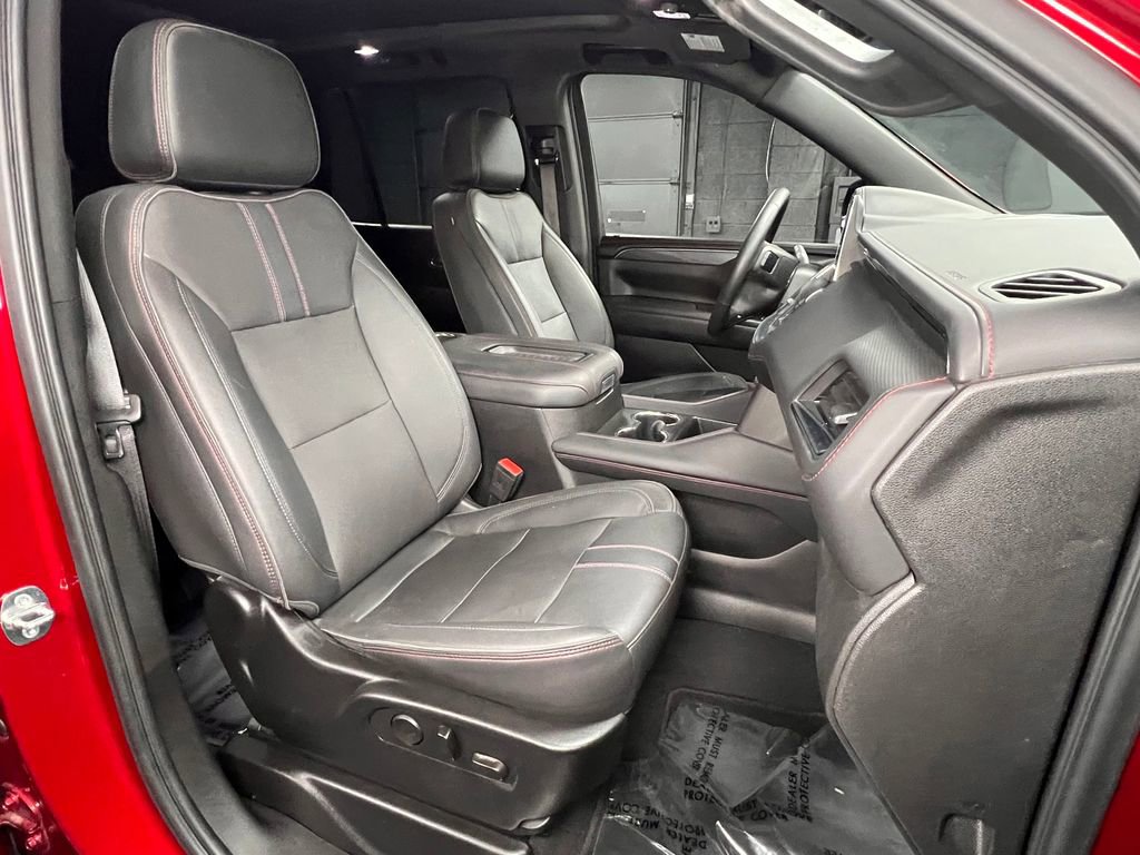 Used 2023 Chevrolet Tahoe RST w/ Luxury Package AWD/4WD image 7