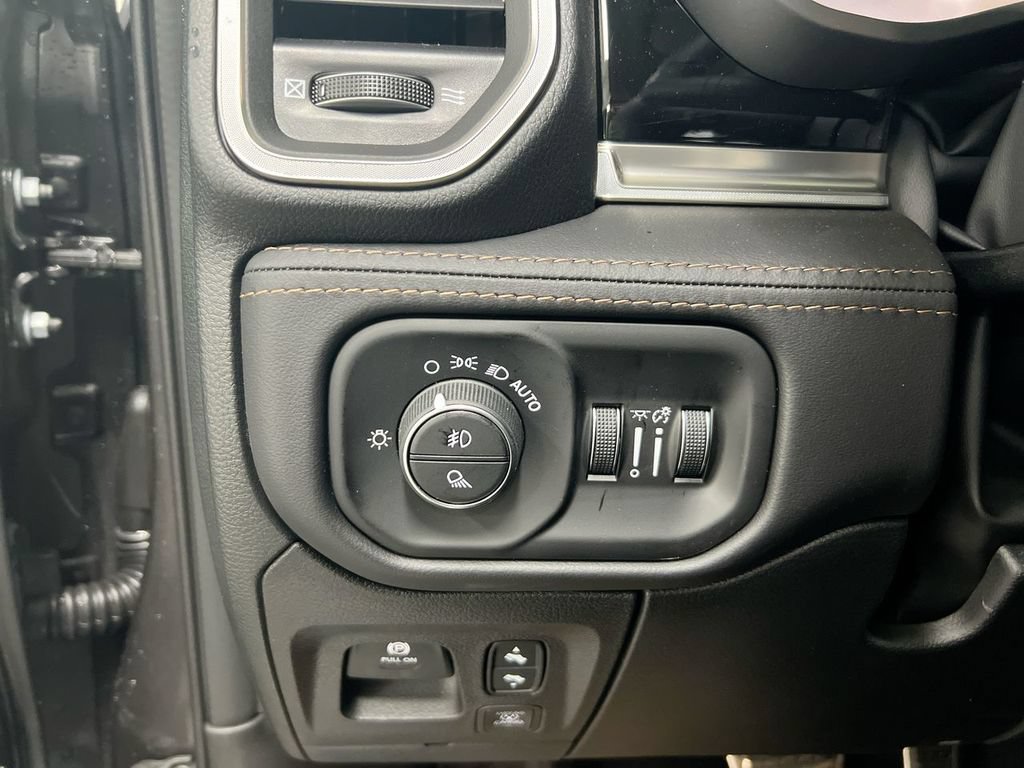 New 2026 RAM 1500 Tungsten AWD/4WD image 19