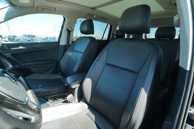 Used 2018 Volkswagen Tiguan SEL image 35