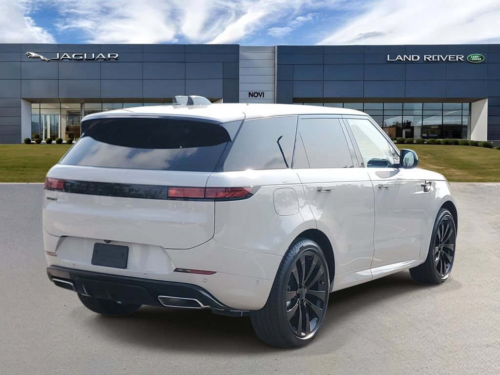 New 2026 Land Rover Range Rover Sport Dynamic SE AWD/4WD image 3