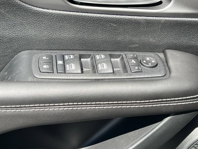 New 2027 Chrysler Pacifica Limited FWD image 15