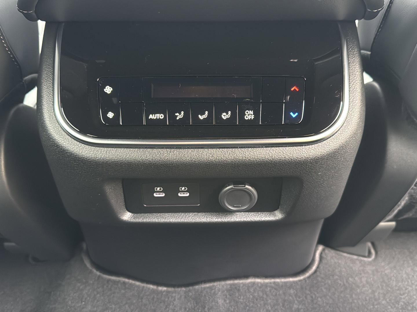 New 2026 Nissan Armada SL w/ Captain's Chari Seat Package image 48