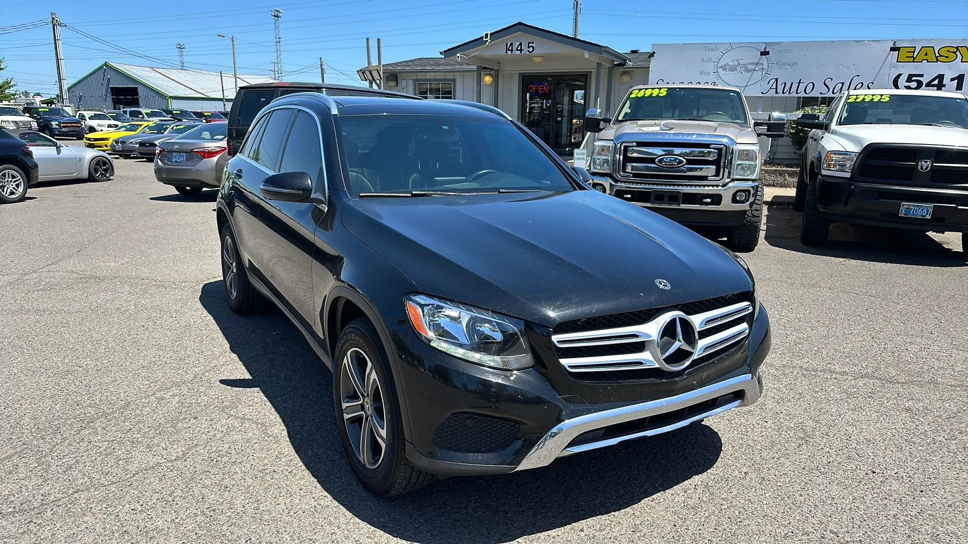 Used 2019 Mercedes-Benz GLC 300 4MATIC image 1