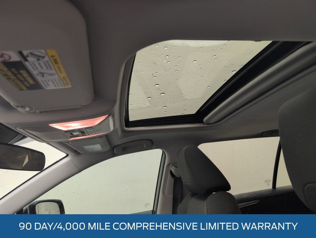 Used 2021 Toyota RAV4 XLE image 9