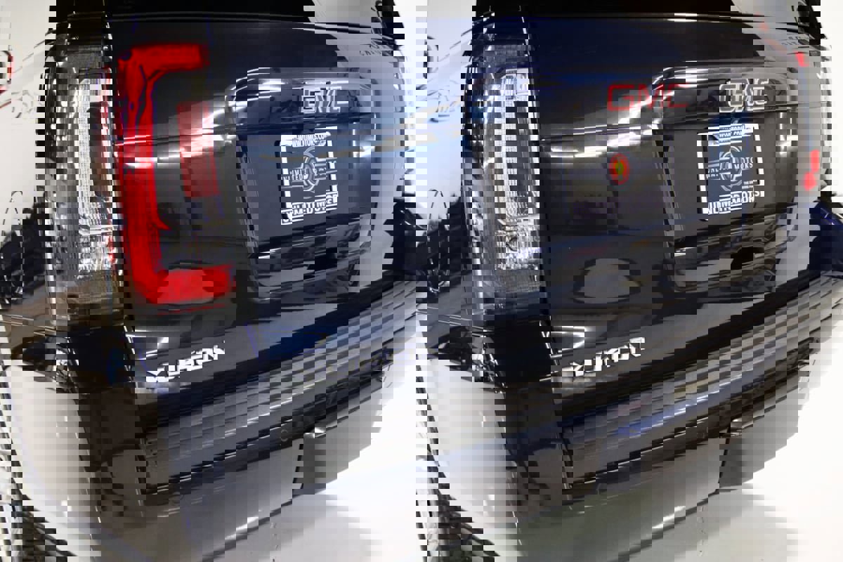 Used 2017 GMC Yukon SLT image 72