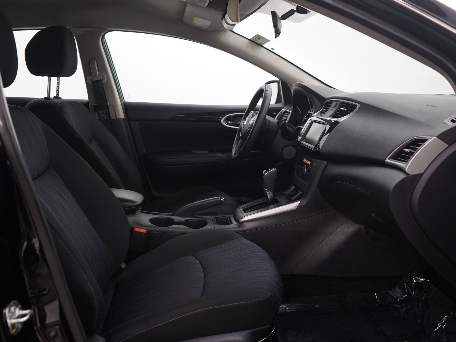 Used 2019 Nissan Sentra SV FWD image 11