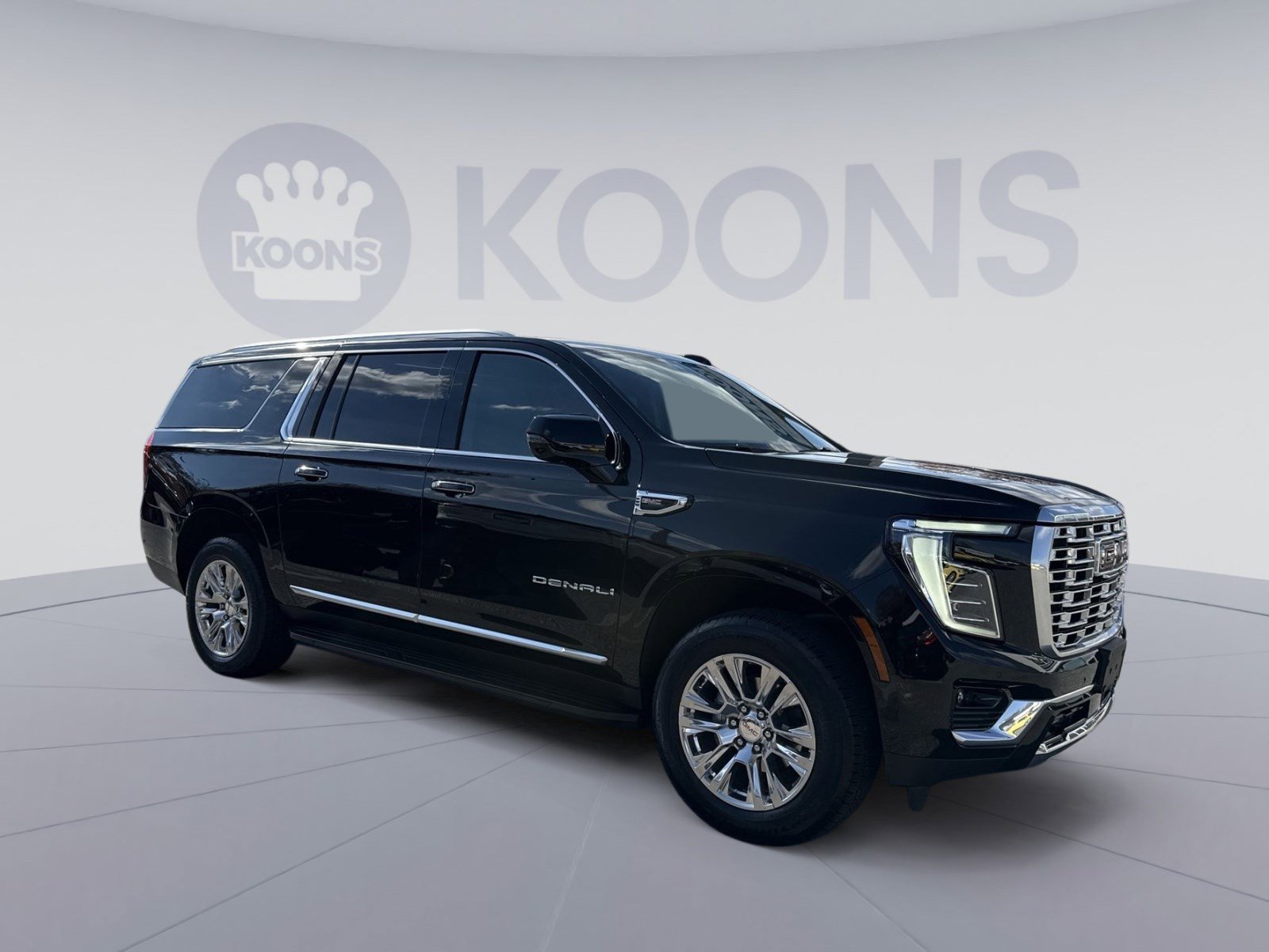 Used 2025 GMC Yukon XL Denali image 10