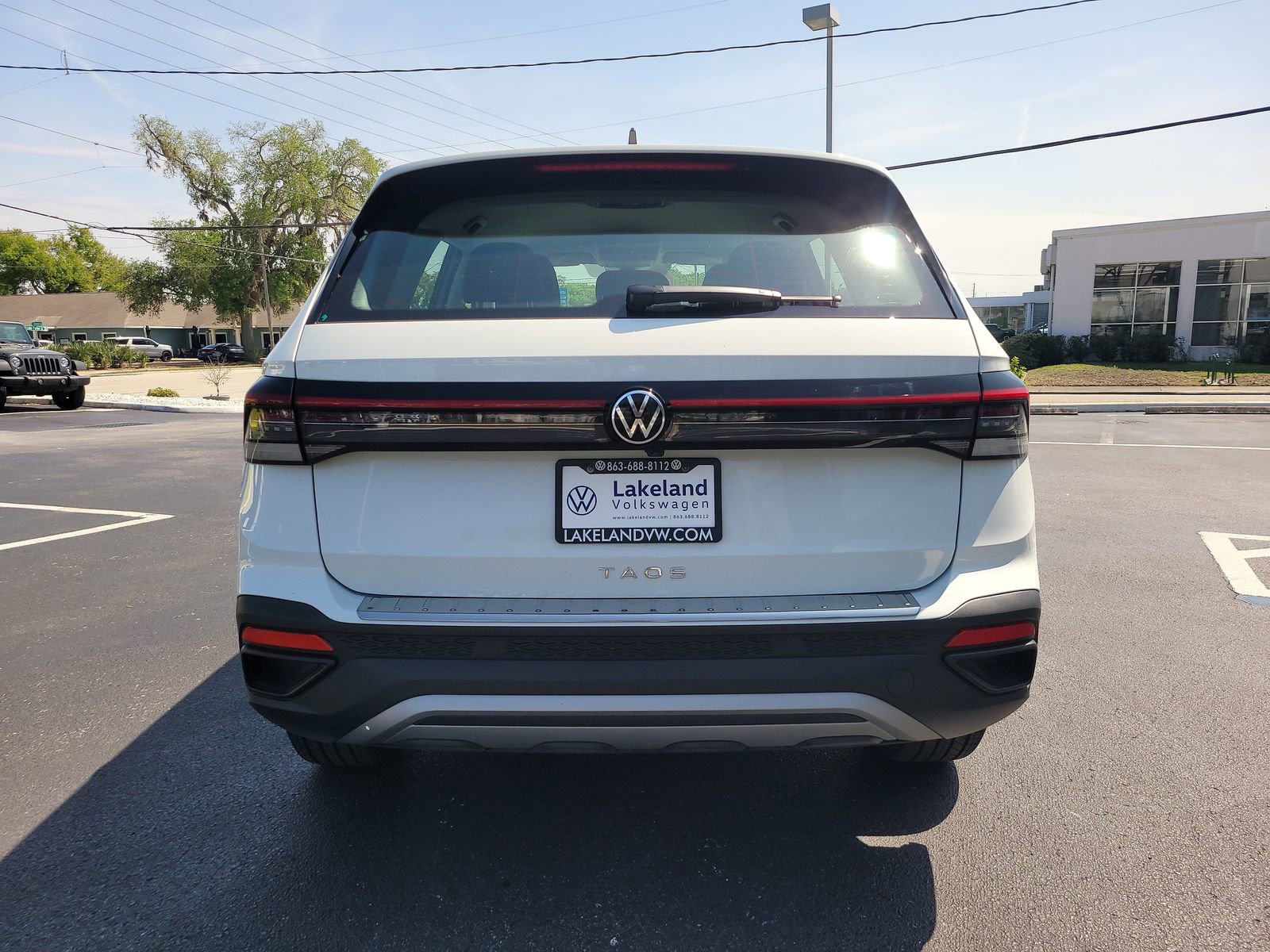 Certified 2025 Volkswagen Taos S FWD image 7