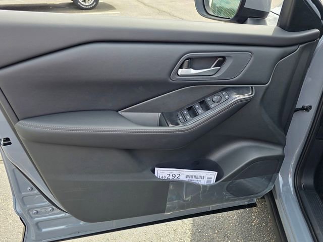 New 2026 Nissan Rogue SV w/ Cold Weather Package AWD/4WD image 10