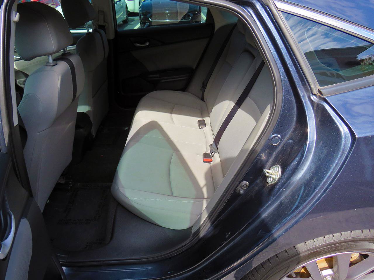 Used 2019 Honda Civic EX image 14