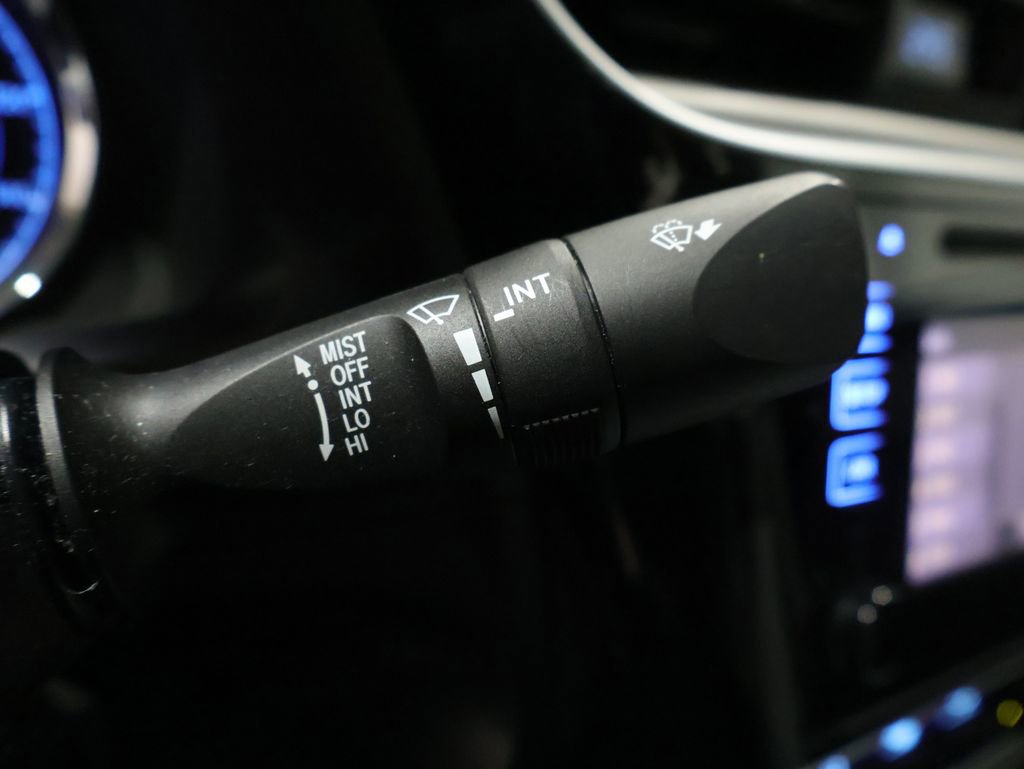 Used 2017 Toyota Corolla LE w/ Carpet Mat Package (TMS) image 34