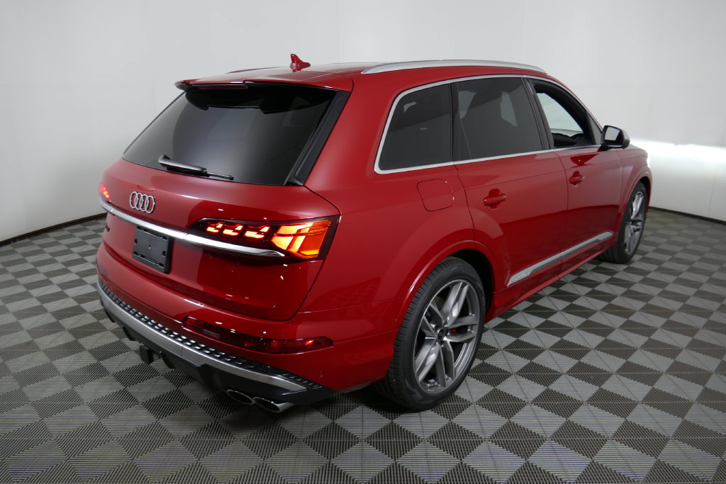 New 2026 Audi SQ7 Prestige AWD/4WD image 3