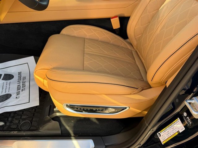 New 2026 Jeep Grand Wagoneer Summit AWD/4WD image 23