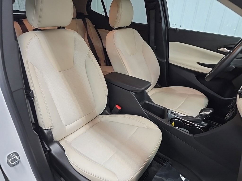 Used 2022 Buick Encore GX Select image 14