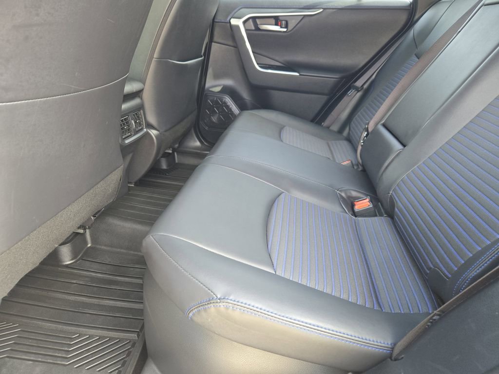 Used 2025 Toyota RAV4 XSE w/ Advanced Technology Package image 32