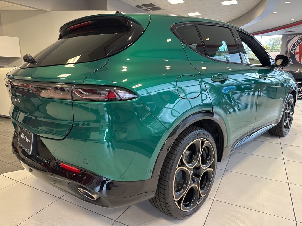New 2025 Alfa Romeo Tonale image 10