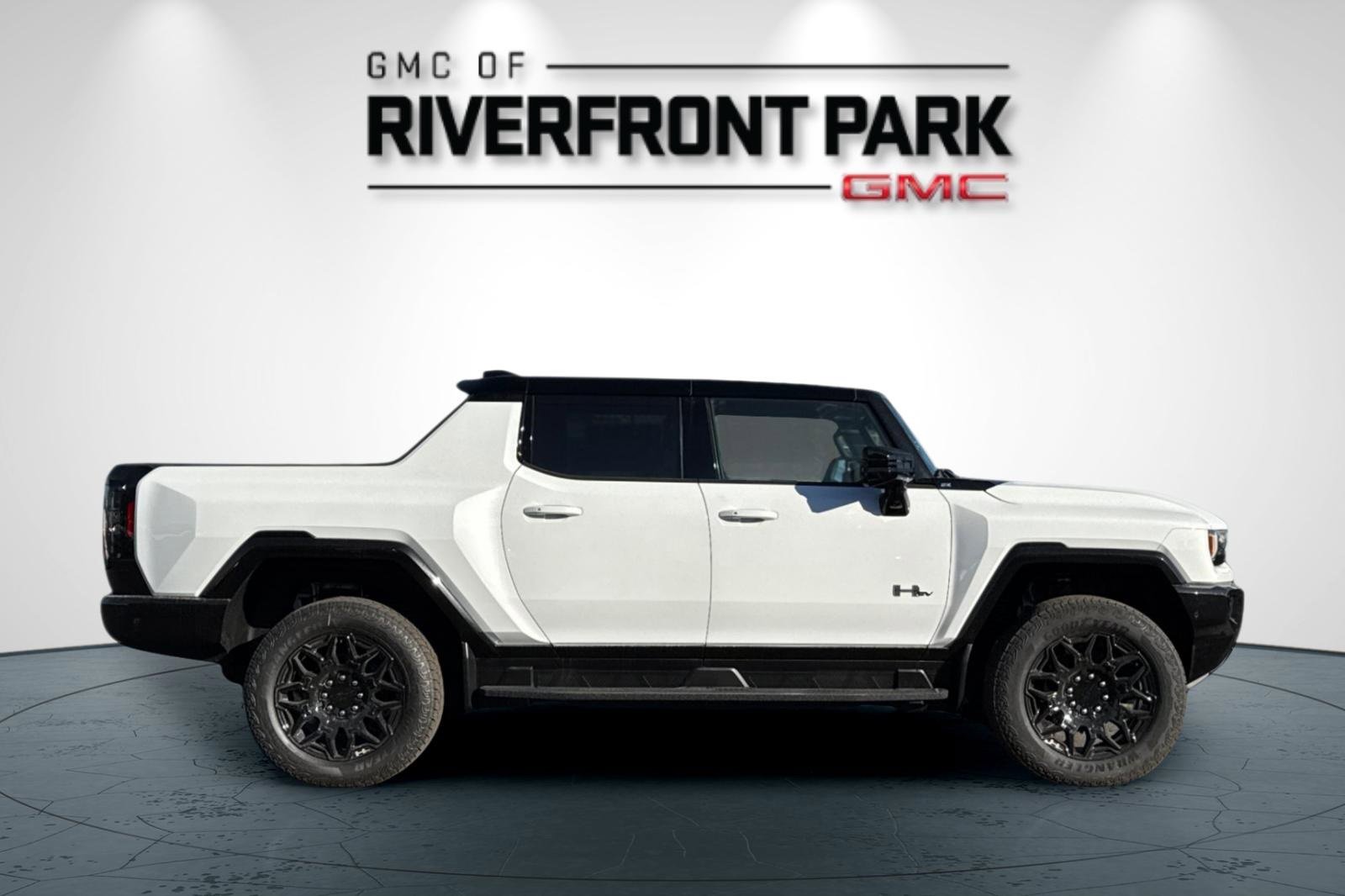 New 2026 GMC Hummer EV 4x4 Crew Cab image 2