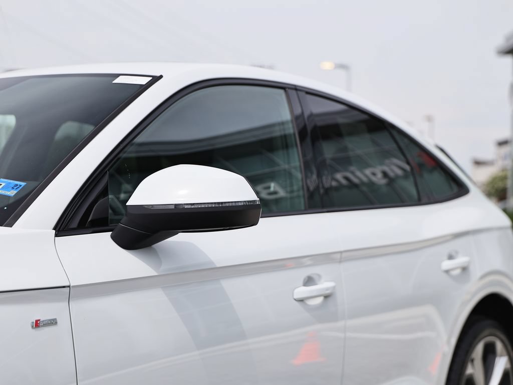 Used 2023 Audi Q5 2.0T Prestige w/ Prestige Package AWD/4WD image 11