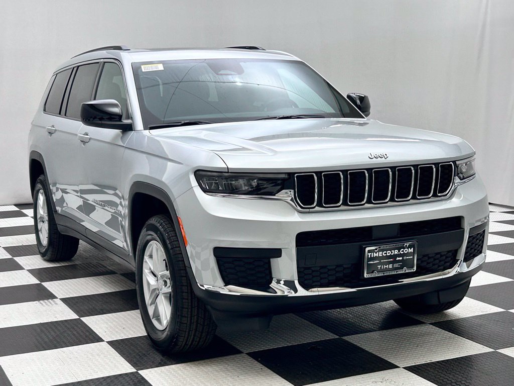 New 2026 Jeep Grand Cherokee L 4WD image 2
