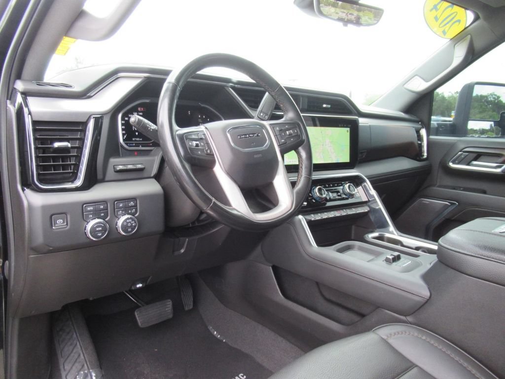 Used 2024 GMC Sierra 2500 Denali w/ Denali Reserve Package AWD/4WD image 18