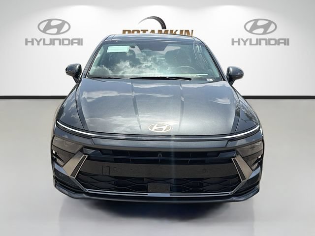 New 2026 Hyundai Sonata Limited FWD image 2