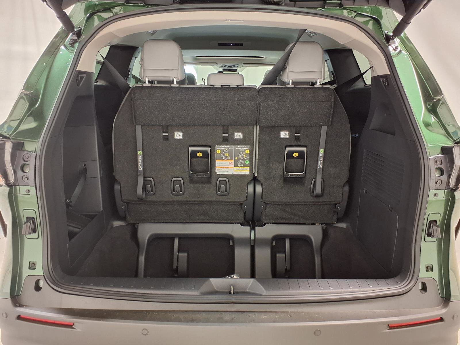 New 2026 Toyota Sienna XLE image 27