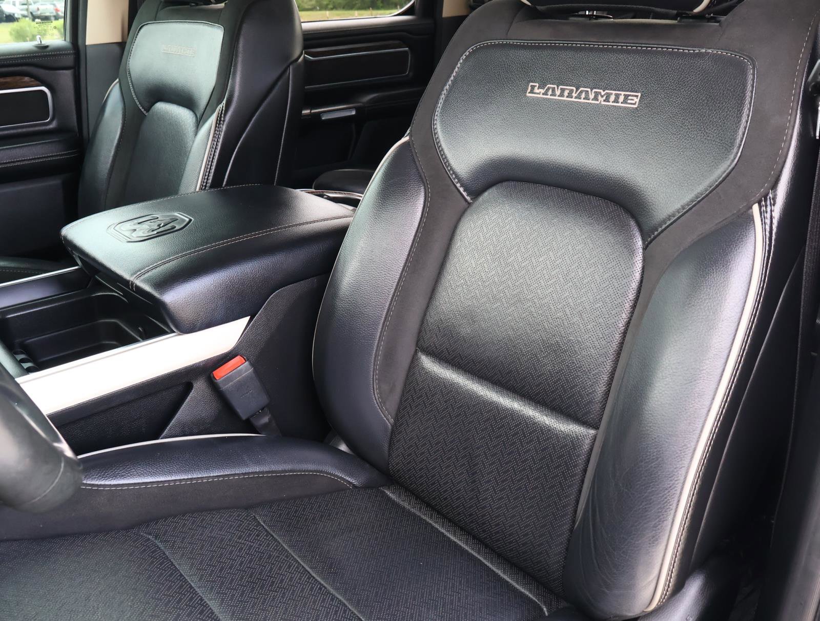 Used 2019 RAM 1500 Laramie RWD image 14