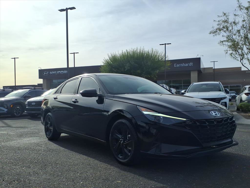 Certified 2023 Hyundai Elantra Blue image 8