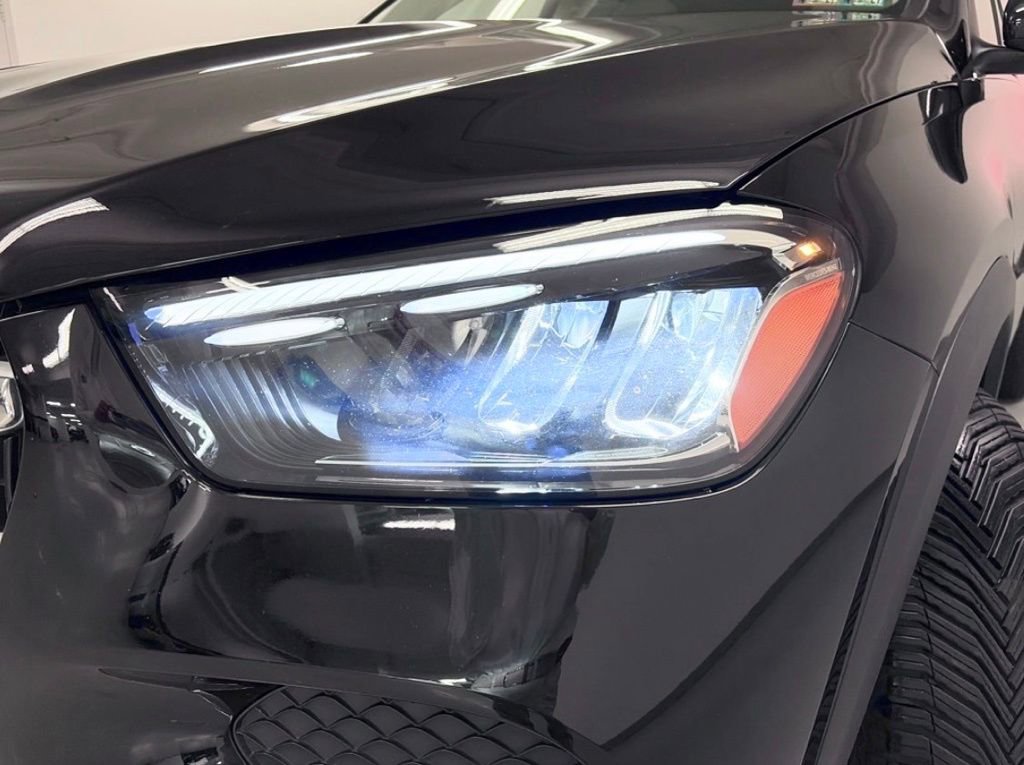 Certified 2024 Mercedes-Benz GLE 450e 4MATIC image 11