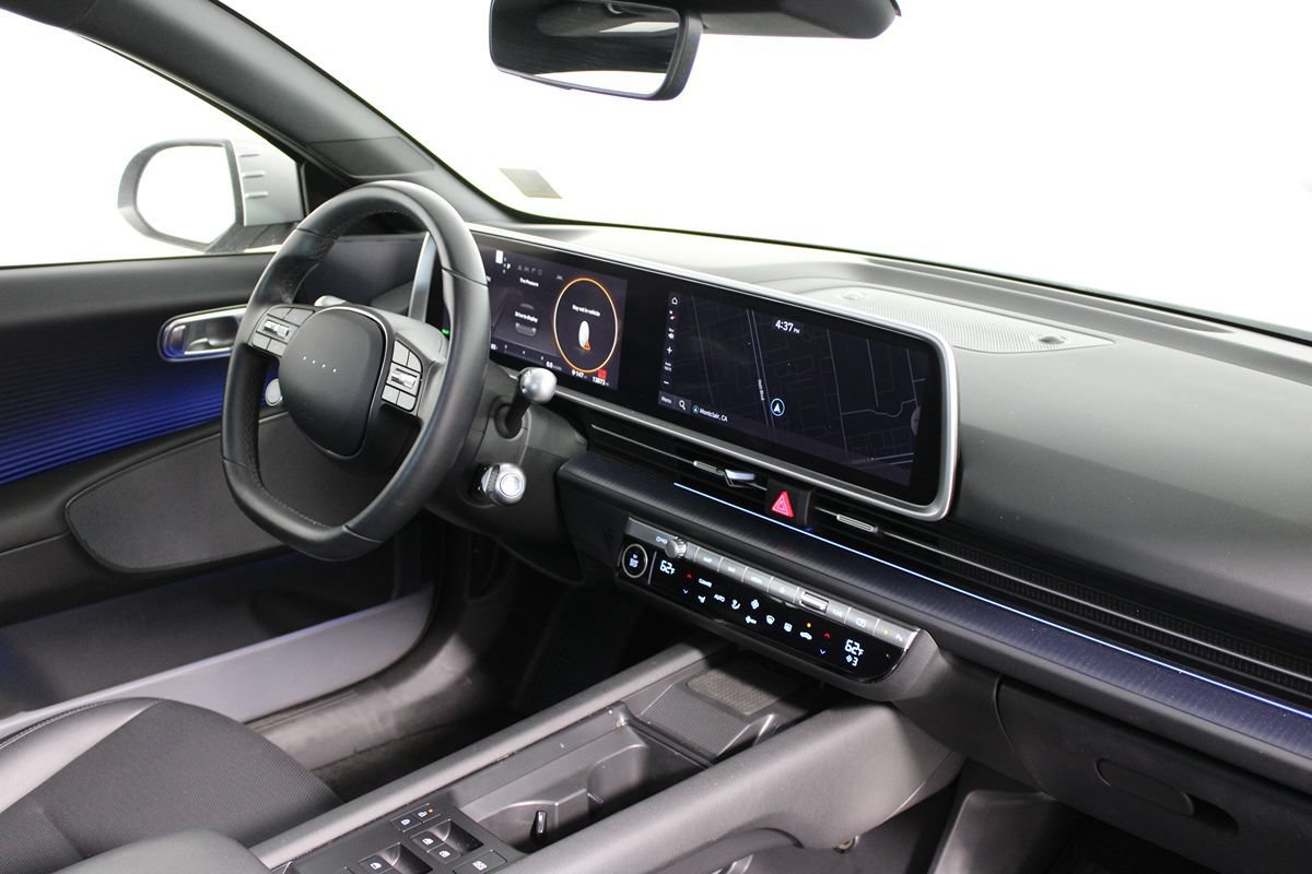 Used 2024 Hyundai Ioniq 6 SEL RWD image 11