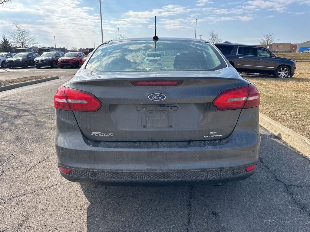Used 2016 Ford Focus SE w/ Reverse Sensing Package image 8